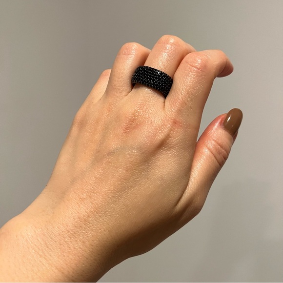 NEW Black Diamond Cocktail Statement Ring - Picture 4 of 9